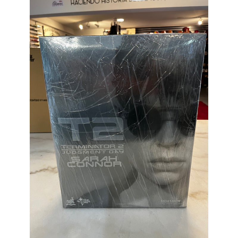 Hot Toys Sarah Connor Terminator Linda Hamilton 1/6 Fpx